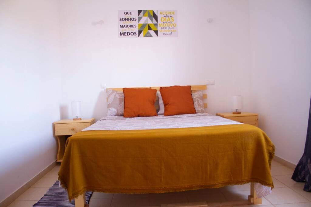 Cosy & Relax Yellow House 5Mn Walk From The Beach! Calheta Ngoại thất bức ảnh